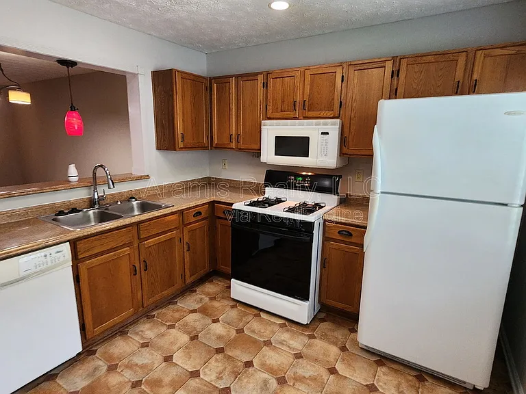 3590 Main Station Dr SW #1 — Photo 3