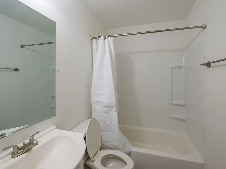 Golden Gate Townhomes — Photo 57
