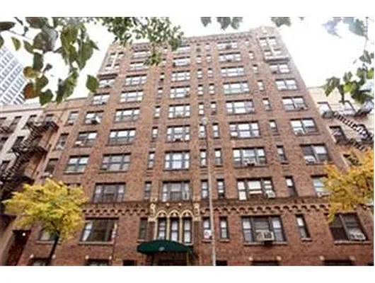 Rented by Douglas Elliman | media 24