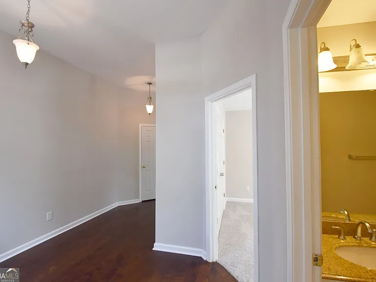 208 Turnbridge Cir — Photo 9
