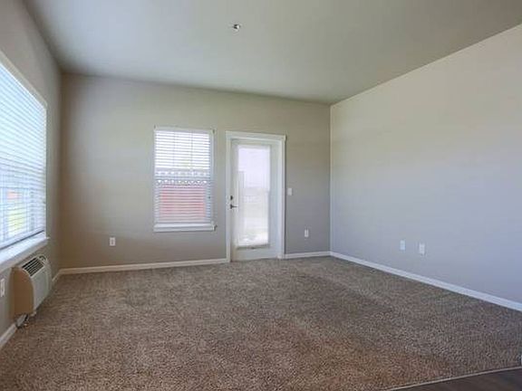 4th image of 3517 Hill St SE #137