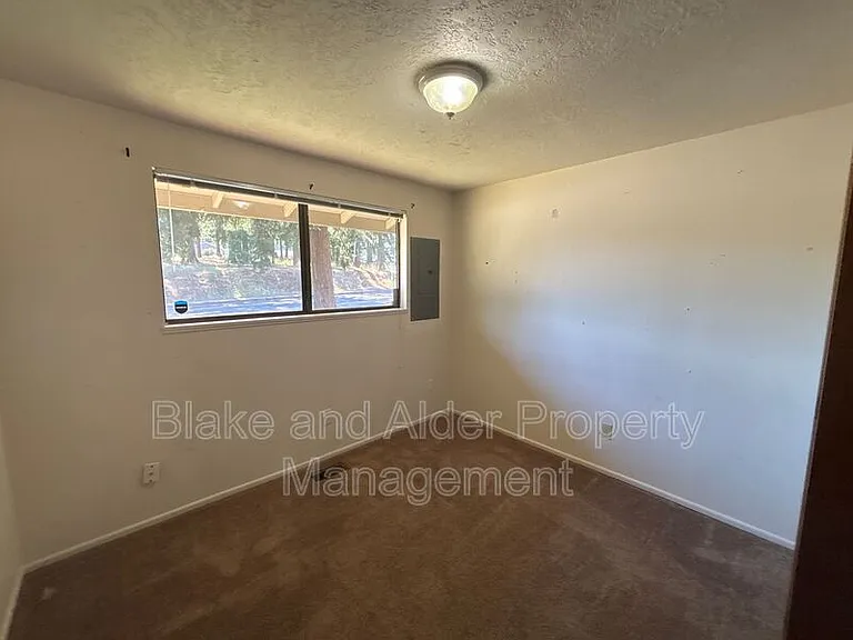 17794 Webster Rd — Photo 12
