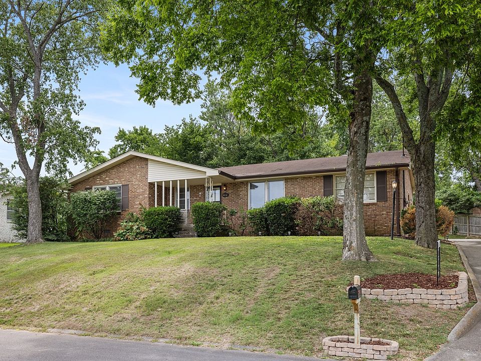1st image of 2805 Galesburg Dr
