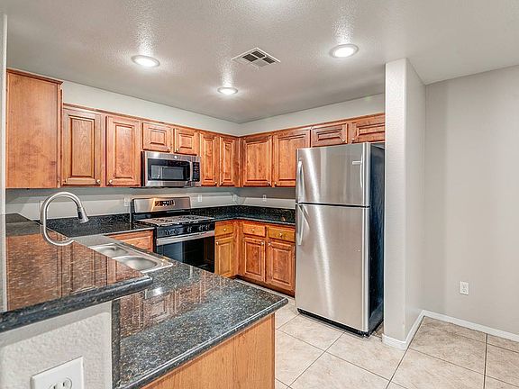 3rd image of 8320 Wildwood Glen Dr