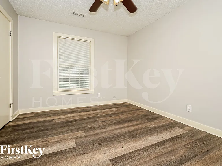 1515 Flat Rock Rd — Photo 15