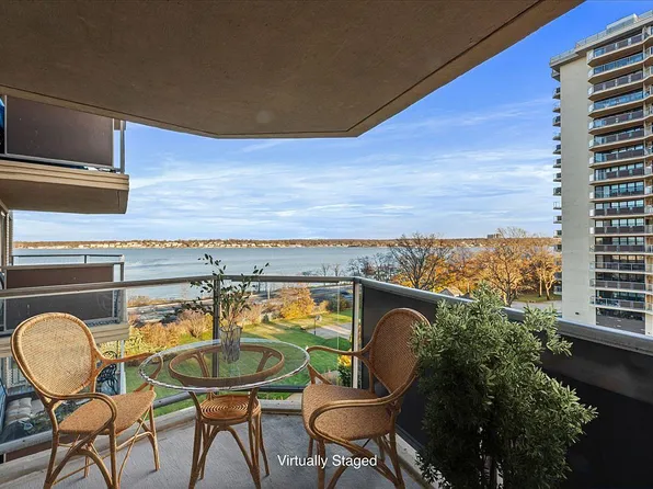 17-85 215th St APT 5L, Bayside, NY 11360