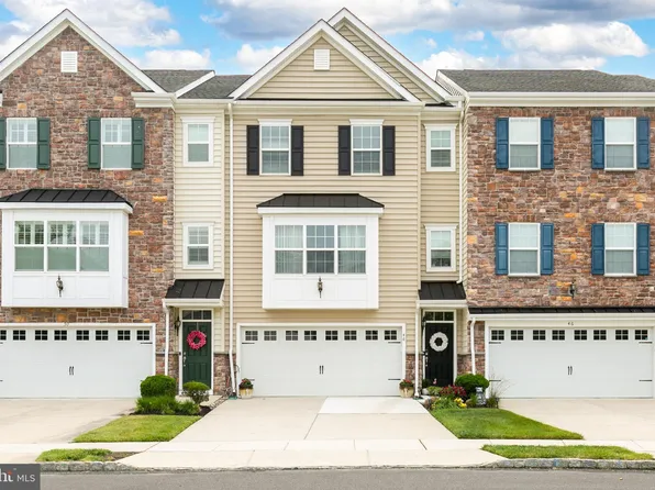 48 Keegan Ct, Marlton, NJ 08053
