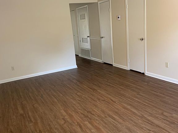 5th image of 707 W Kiehl Ave APT C