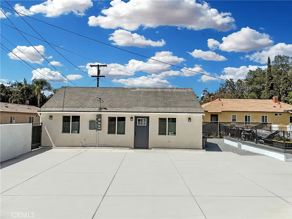 4187 Dwight Ave