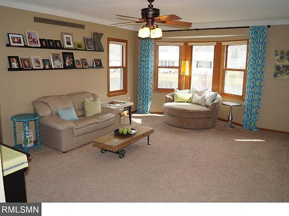 2nd image of 1938 Oak St