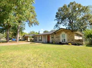 1406 Rancho Dr, Mesquite, TX 75149