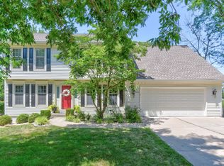 2404 NE 78th St, Gladstone, MO 64118