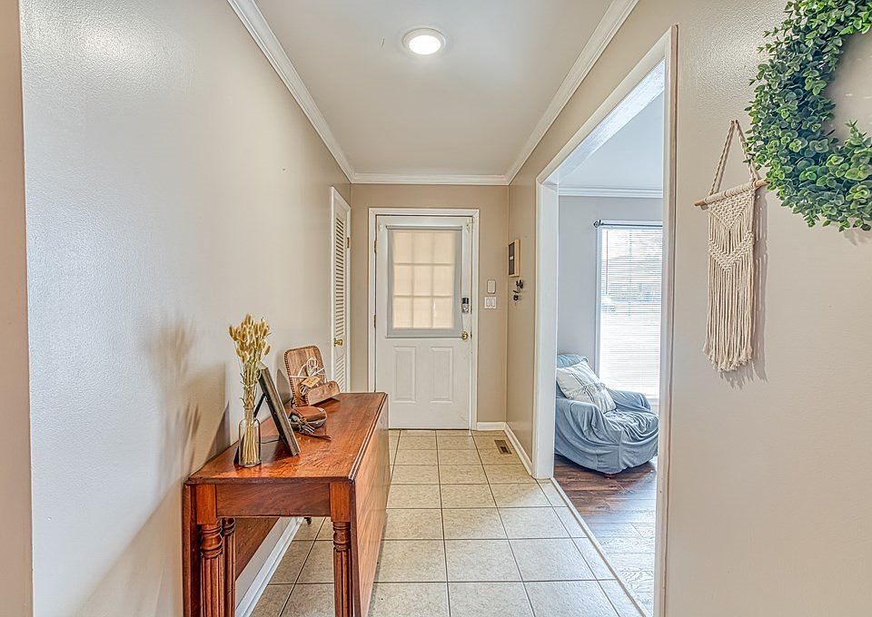 1913 Berry Ave, Florence, AL 35630 Zillow