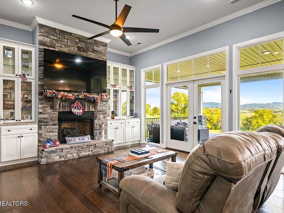 9th image of this home