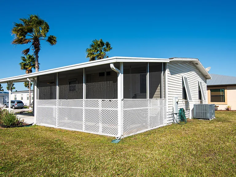 14 Jacaranda Ln — Photo 8