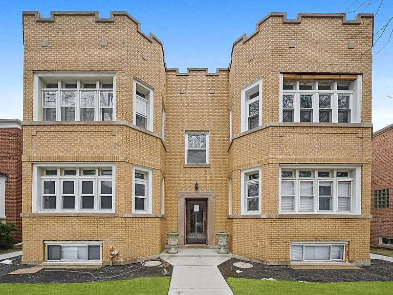 2737 W Lunt Ave #2W — Photo 2