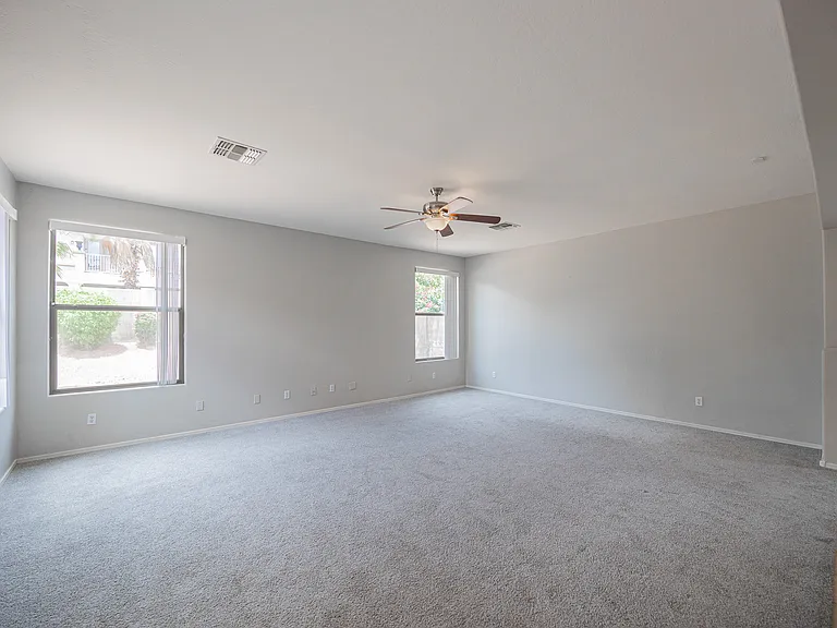 15268 W Coolidge St — Photo 6