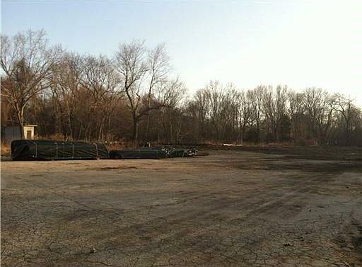 2nd image of 730 Boston Neck Rd