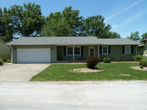 1719 Mary Ln, Olney, IL 62450