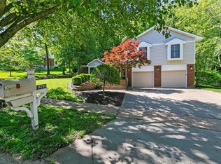 14798 Greenleaf Valley Dr, Chesterfield, MO