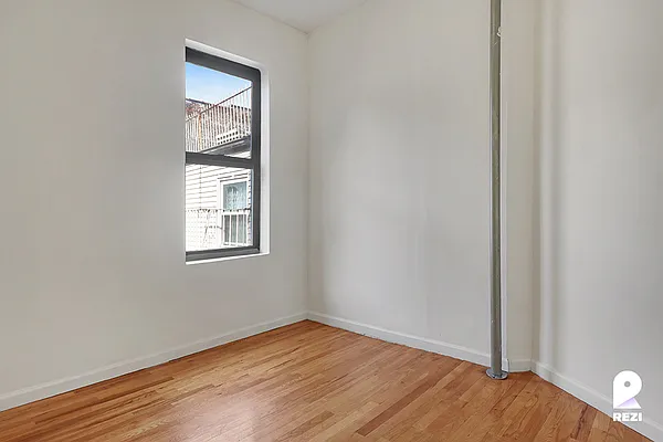 Rented by REZI | media 5