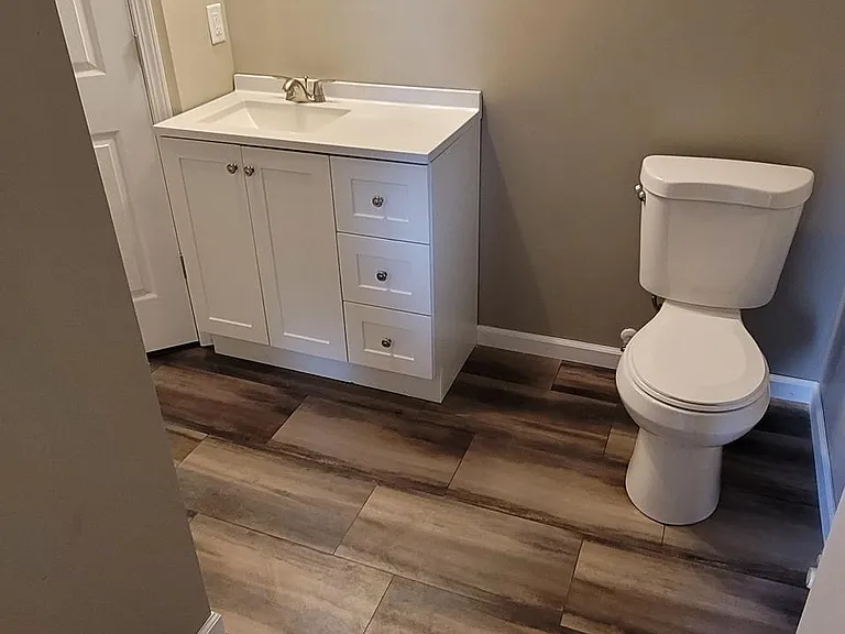 129 Main St S #2 — Photo 8