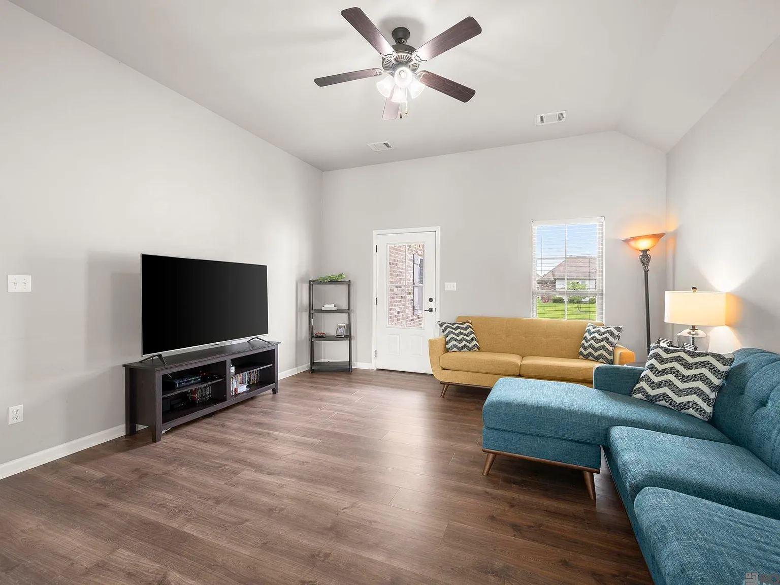 7728 Amite Springs Drive - 1 — Photo 4
