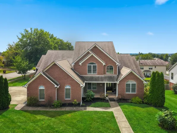 316 Hillbrook Dr, Nicholasville, KY 40356