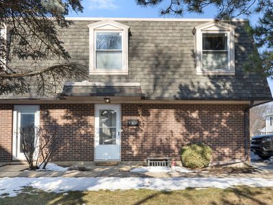 786 Pahl Rd #0, Elk Grove Village, IL, 60007