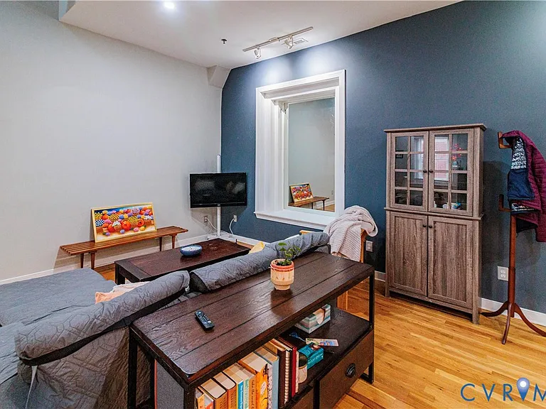 209 N 19th St #U31 — Photo 8