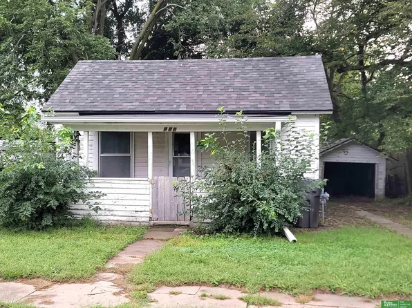 232 E 16th St, York, NE 68467