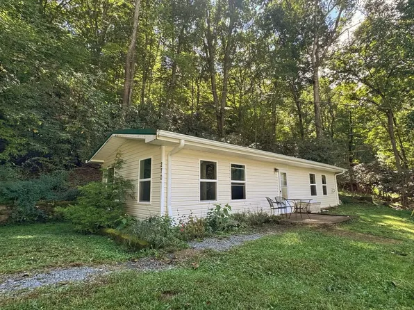 270 Cloudrise Ln, Banner Elk, NC 28604