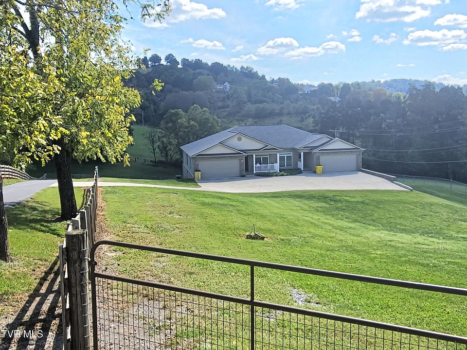 1st image of 602 N Holston River Dr #3