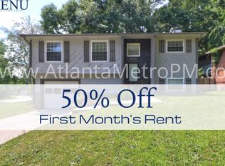 8883 Woodridge Ct, Jonesboro, GA 30238