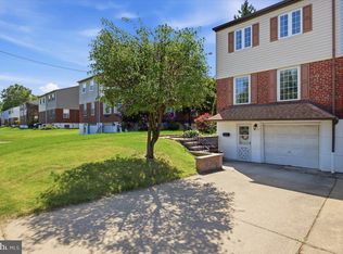 10882 Knights Rd, Philadelphia, PA 19154