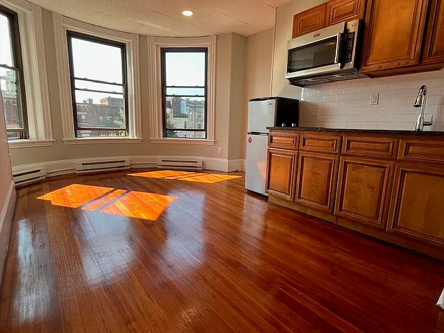 868 Beacon St #15