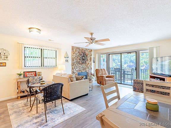 4th image of 58 Jonathan Dr #1A