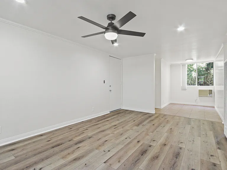 Parkwood Villas — Photo 8