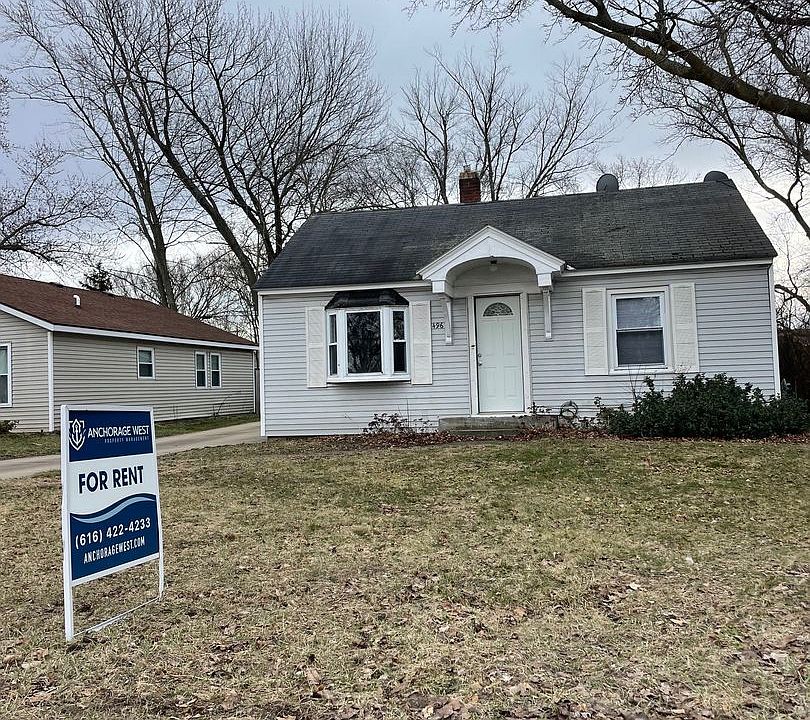 1st image of 496 W 22nd St