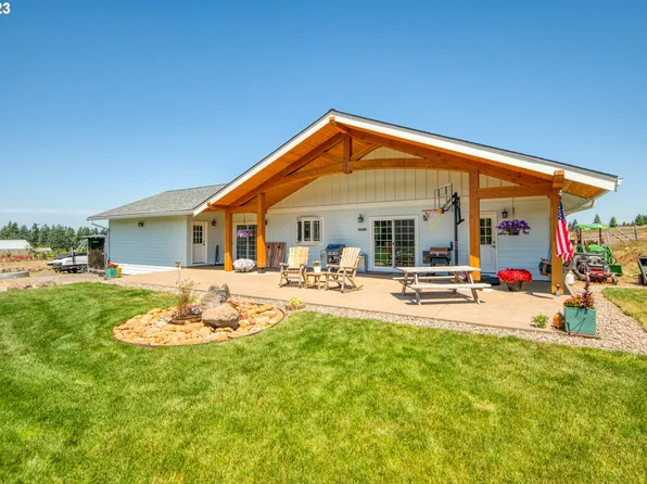 31120 SE Currin Rd, Estacada, OR 97023
