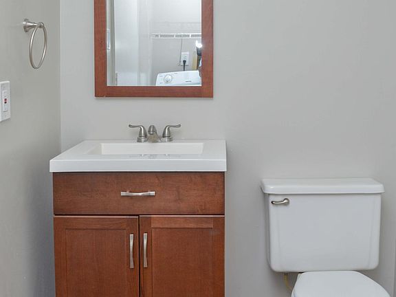 3rd image of 1109 Van Buren Way