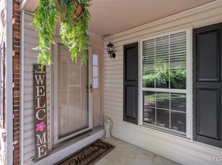 502 Oak Ridge Trails Ct, Ballwin, MO 63021