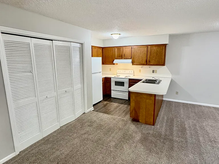 3400 Evans St #B — Photo 4