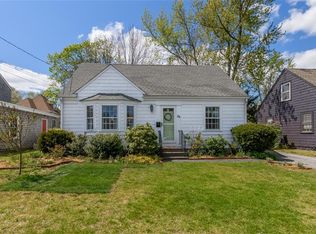 26 Pearl Ave, Rumford, RI 02916