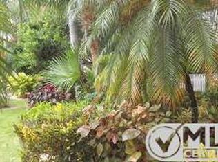 7290 Kinghurst Dr #104, Delray Beach, FL 33484