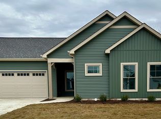 2661 Flagstone Dr, Valparaiso, IN 46385