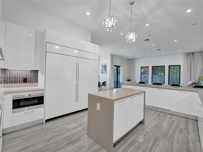 5742 Brookfield Cir E — Photo 6
