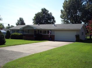728 E Glendale St, Aurora, MO 65605