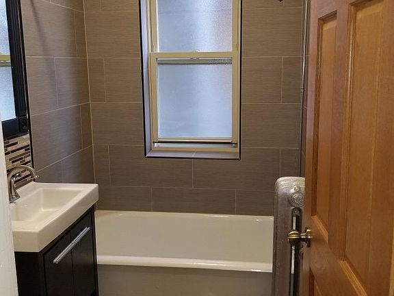 2nd image of 4816 W Cortland St #2