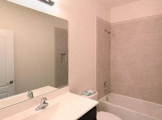 7911 NW Greenbank Cir, Port Saint Lucie, FL 34987
